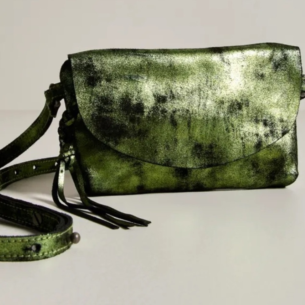 Free people pyrite purse new with tags green